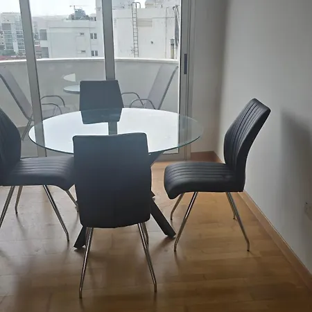 Sea View Finikoudes Apartament *