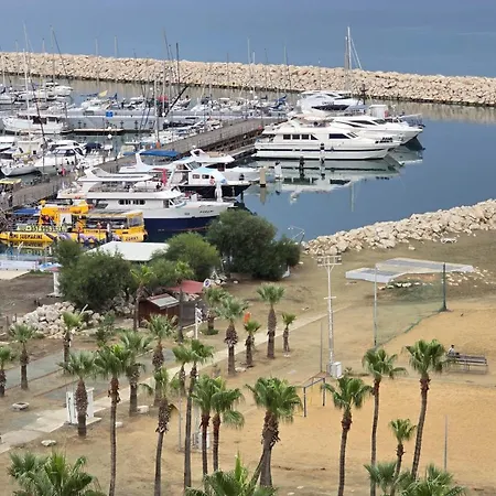 Sea View Finikoudes *