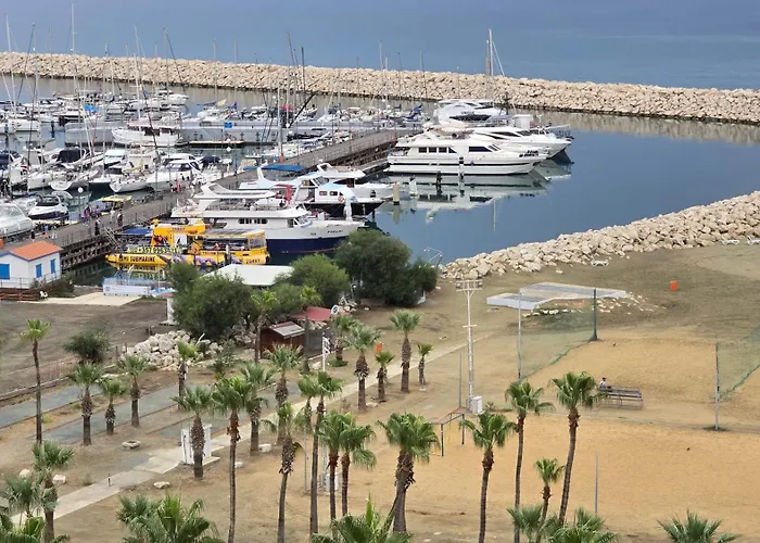 Sea View Finikoudes *