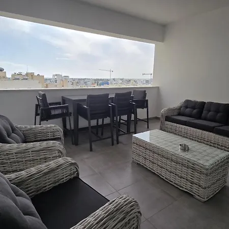 Sea View Finikoudes *